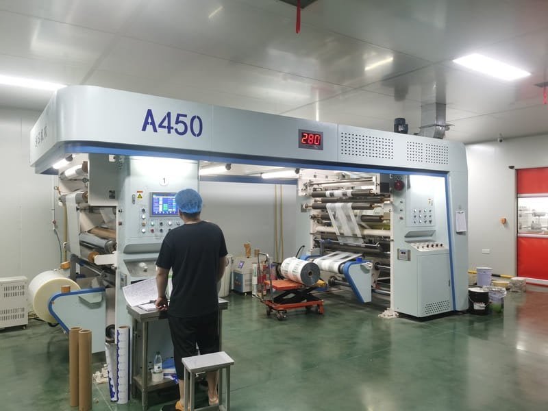 Pouch processing machine